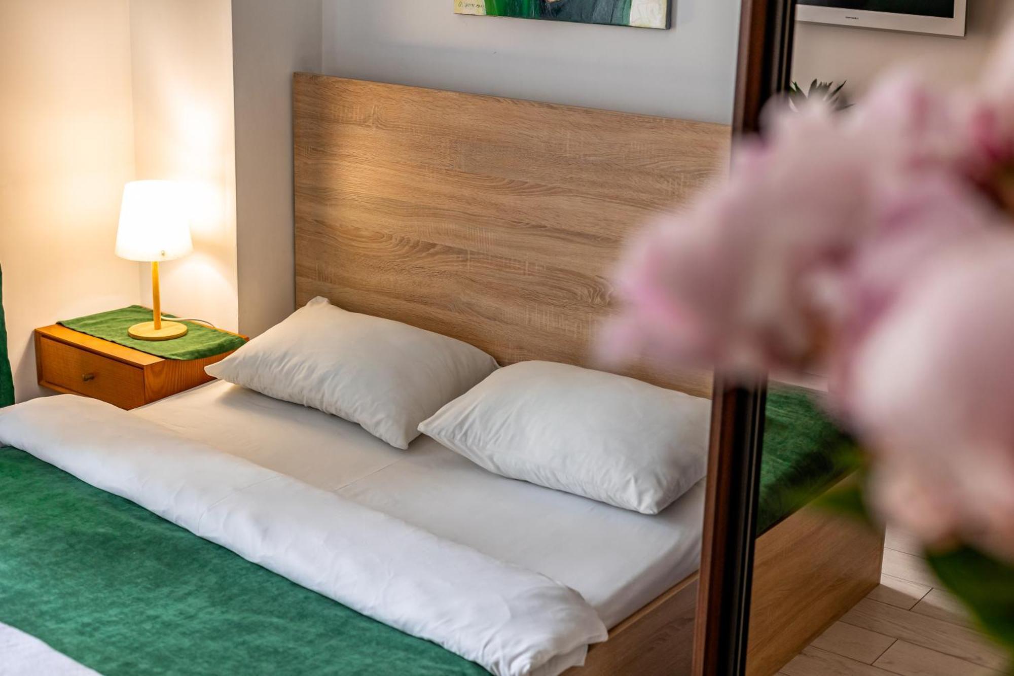 Apartment On Virmens'Ka Street 리비프 외부 사진